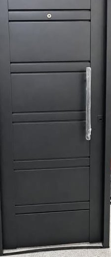 Puerta de chapa simple negra
