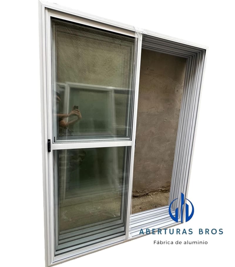 Ventana corrediza de aluminio blanco con vidrio entero